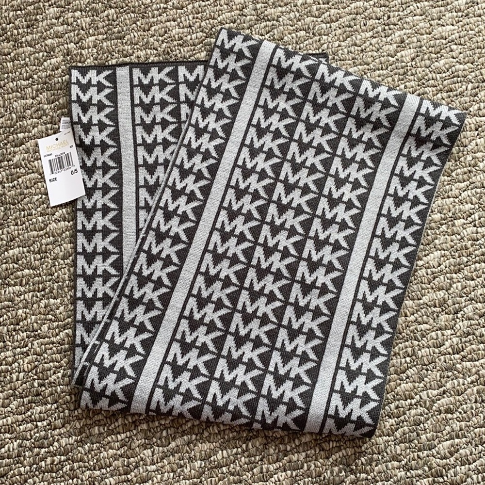 MK Scarf